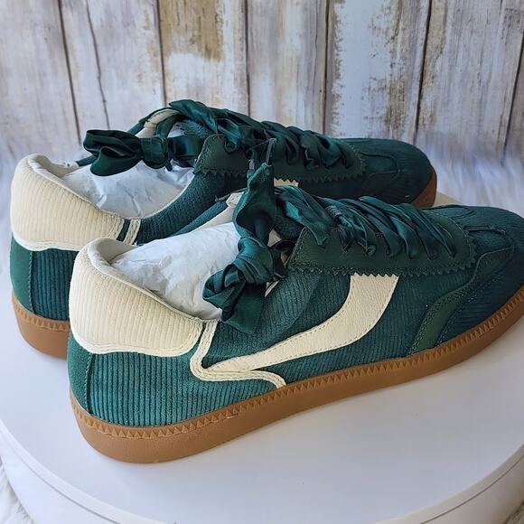 NEW - Dolce Vita Women's Notice Low-Profile Lace-Up Sneakers - Size 8.5 - Picture 2 of 9